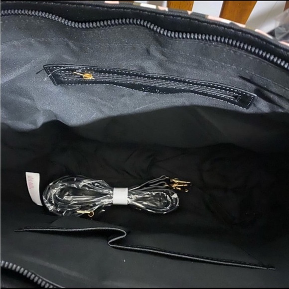 Trina Turk Floral Print Tote NWT - Picture 7 of 12